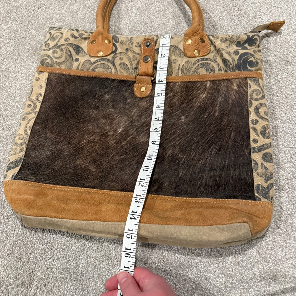 Chloe & Lex Leather Cow Hide Cotton Recycled Canvas Patchwork Tote Bag - Picture 4 of 12